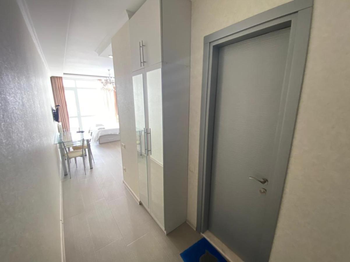 Cozy Studio Apartment-Sea View Батуми Екстериор снимка