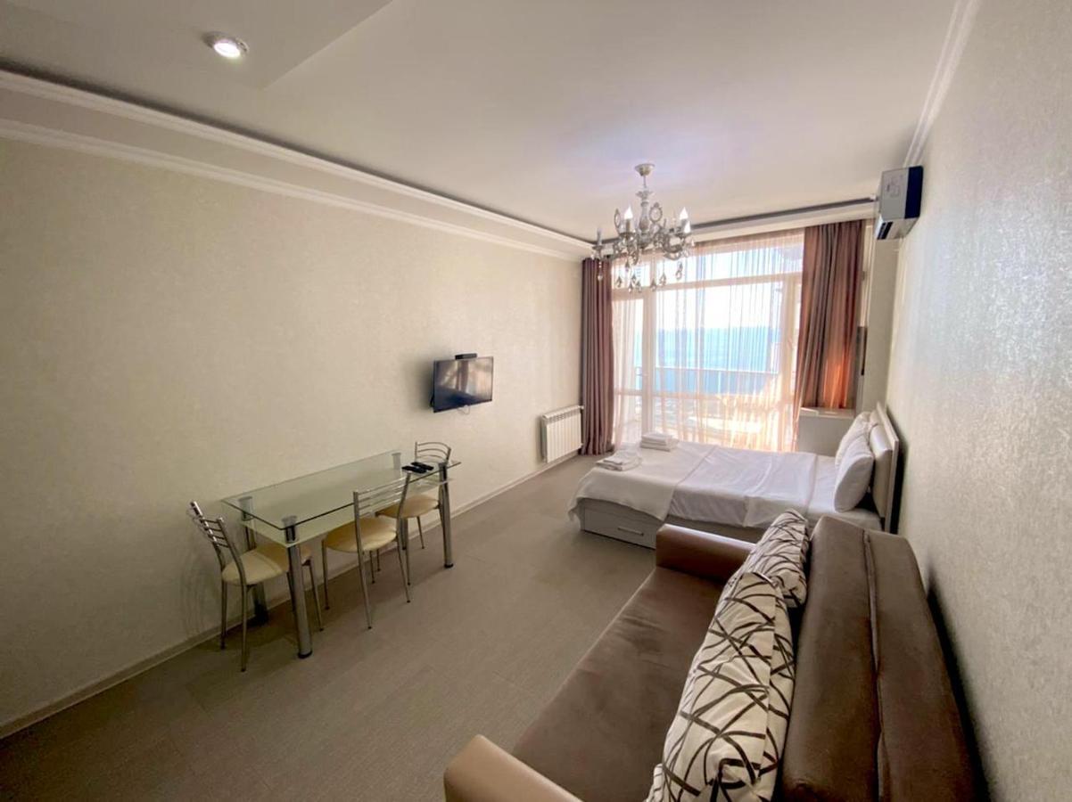 Cozy Studio Apartment-Sea View Батуми Екстериор снимка