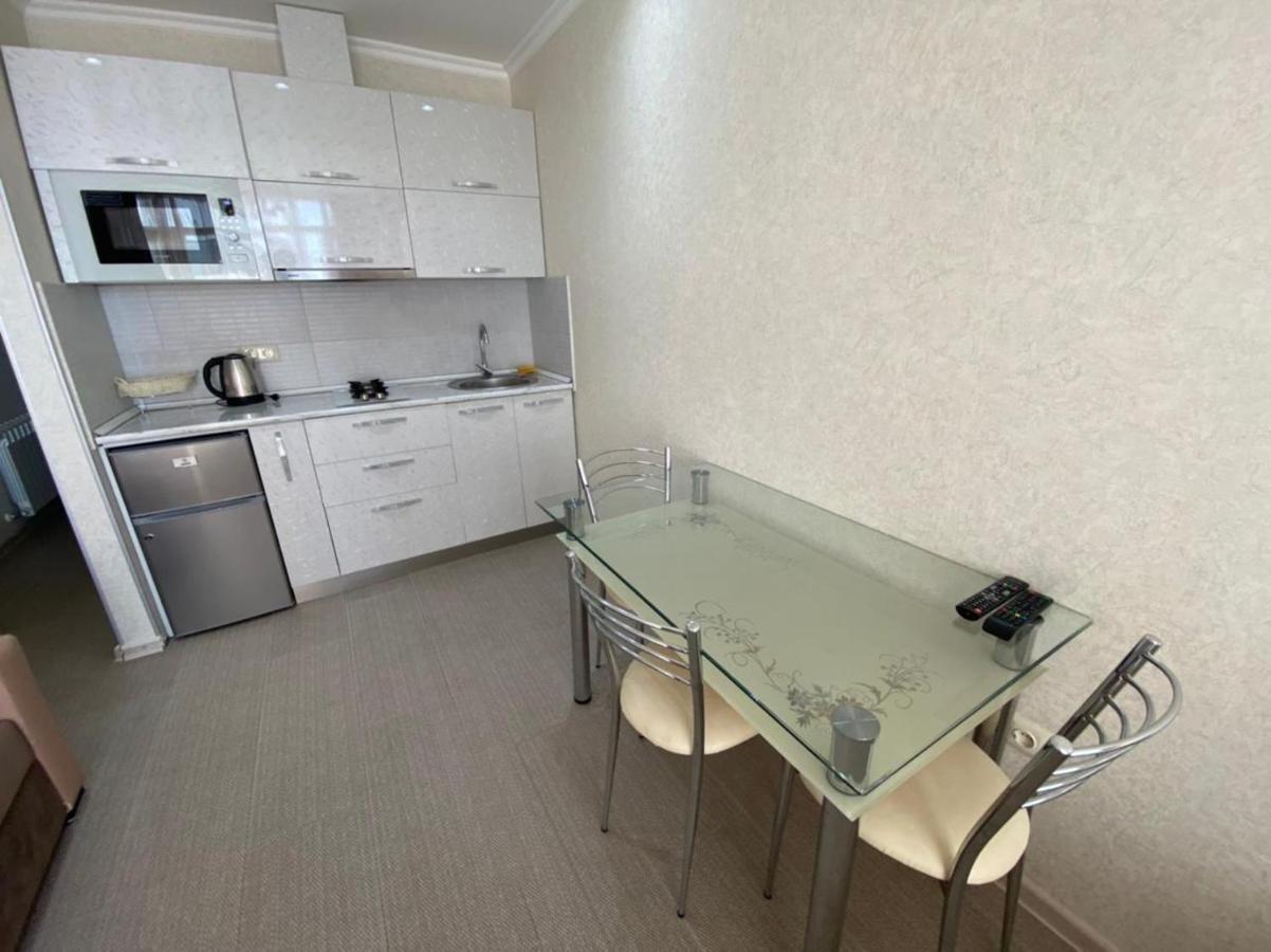 Cozy Studio Apartment-Sea View Батуми Екстериор снимка